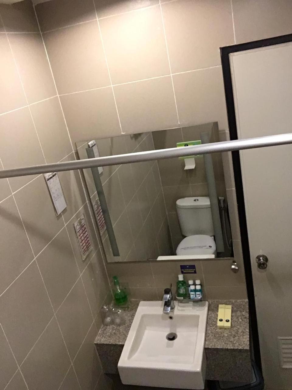 Hotel Wisata Niaga Purwokerto Kültér fotó