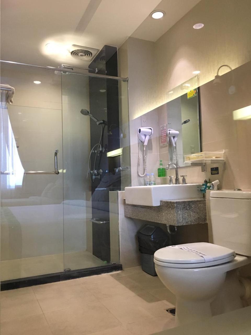 Hotel Wisata Niaga Purwokerto Kültér fotó