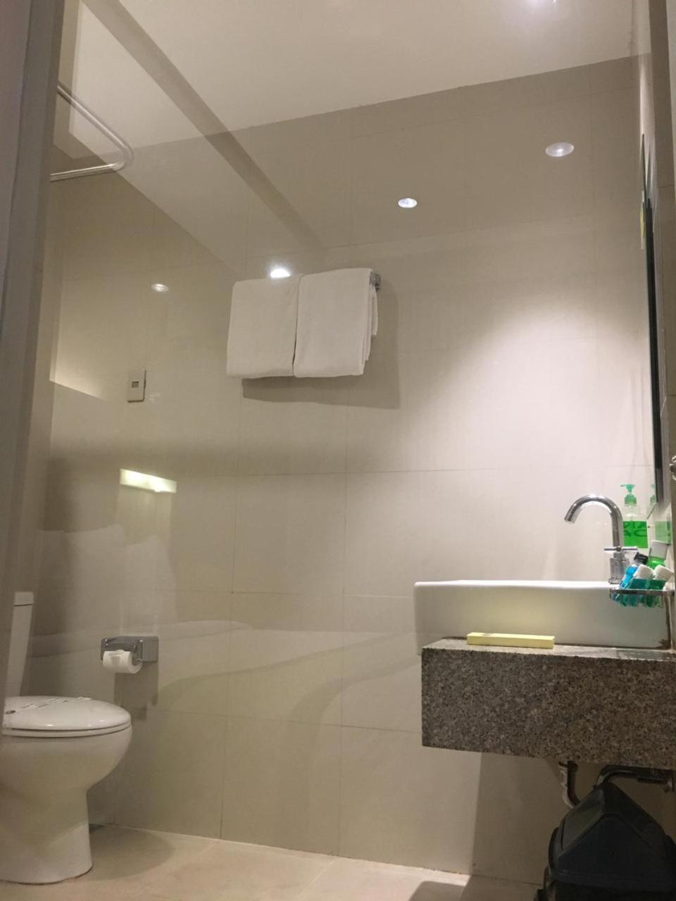 Hotel Wisata Niaga Purwokerto Kültér fotó