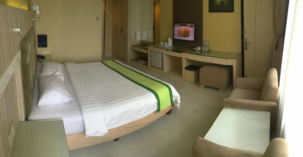 Hotel Wisata Niaga Purwokerto Kültér fotó
